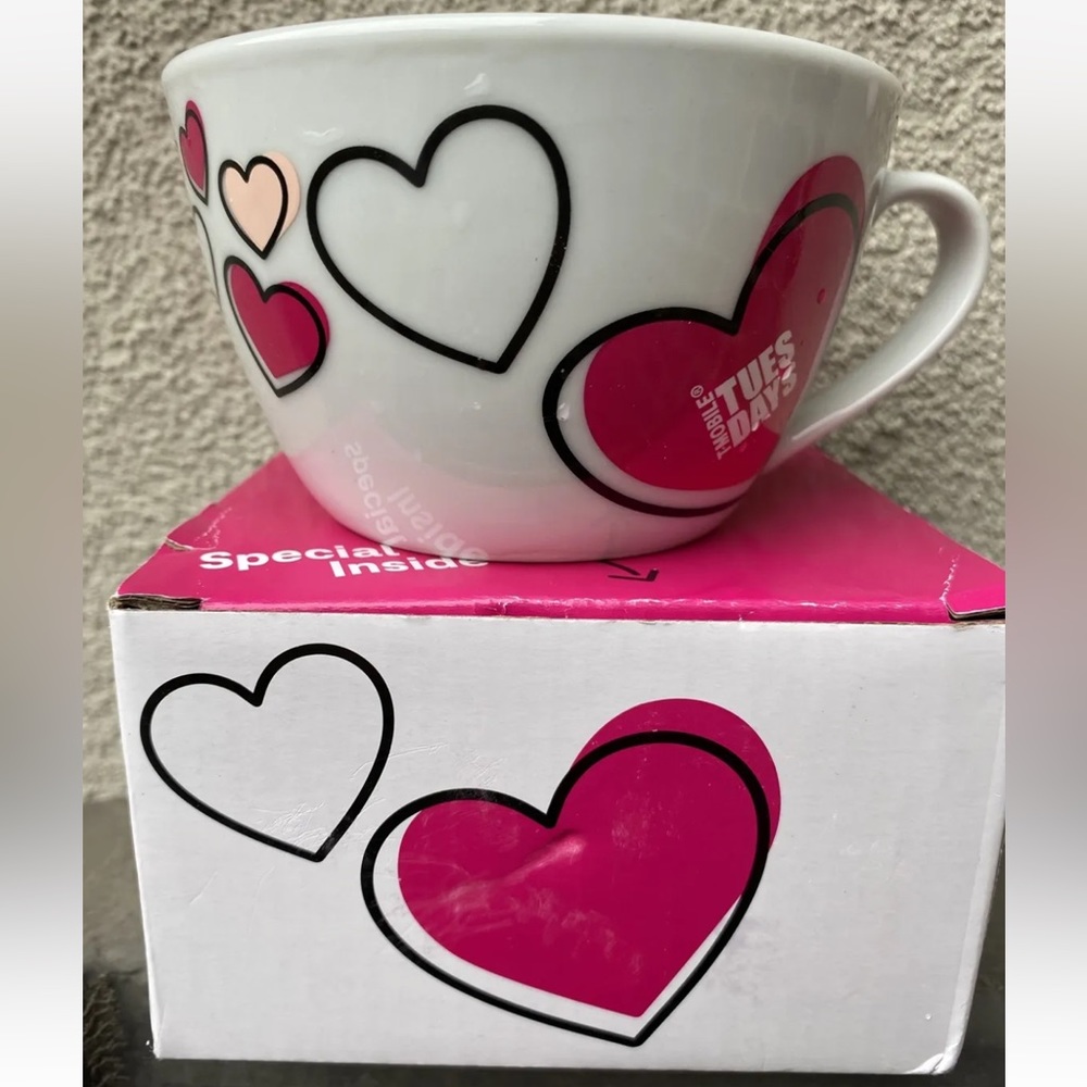 T-Mobile Tuesdays Special Edition Hearts Hot Pink Coffee Cup 8oz.
